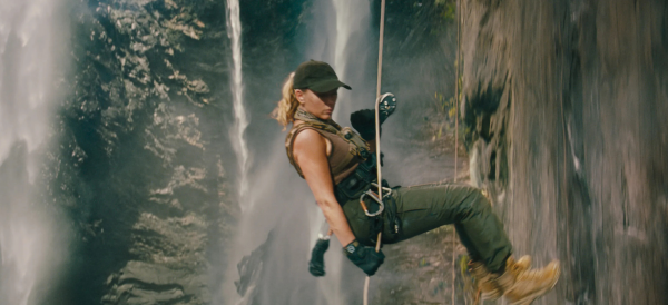 龙辉优配 9小时票房破2400万，《侏罗纪世界》首日夺冠，陈思诚新片或出局