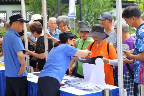 高忆管理 上海城管发布免罚、轻罚清单：不予处罚事项已有40项